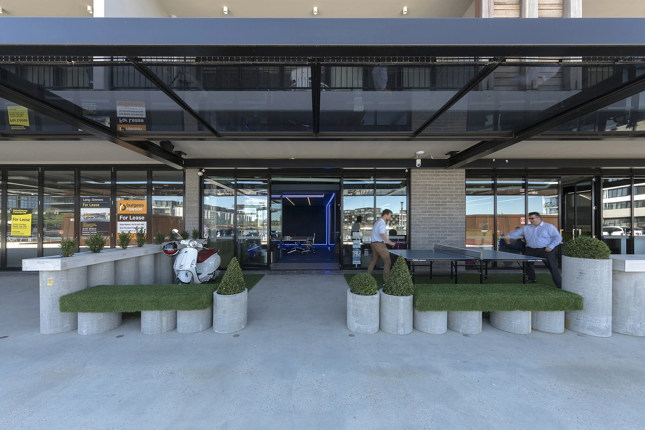 delv_10_outdoorarea.jpg