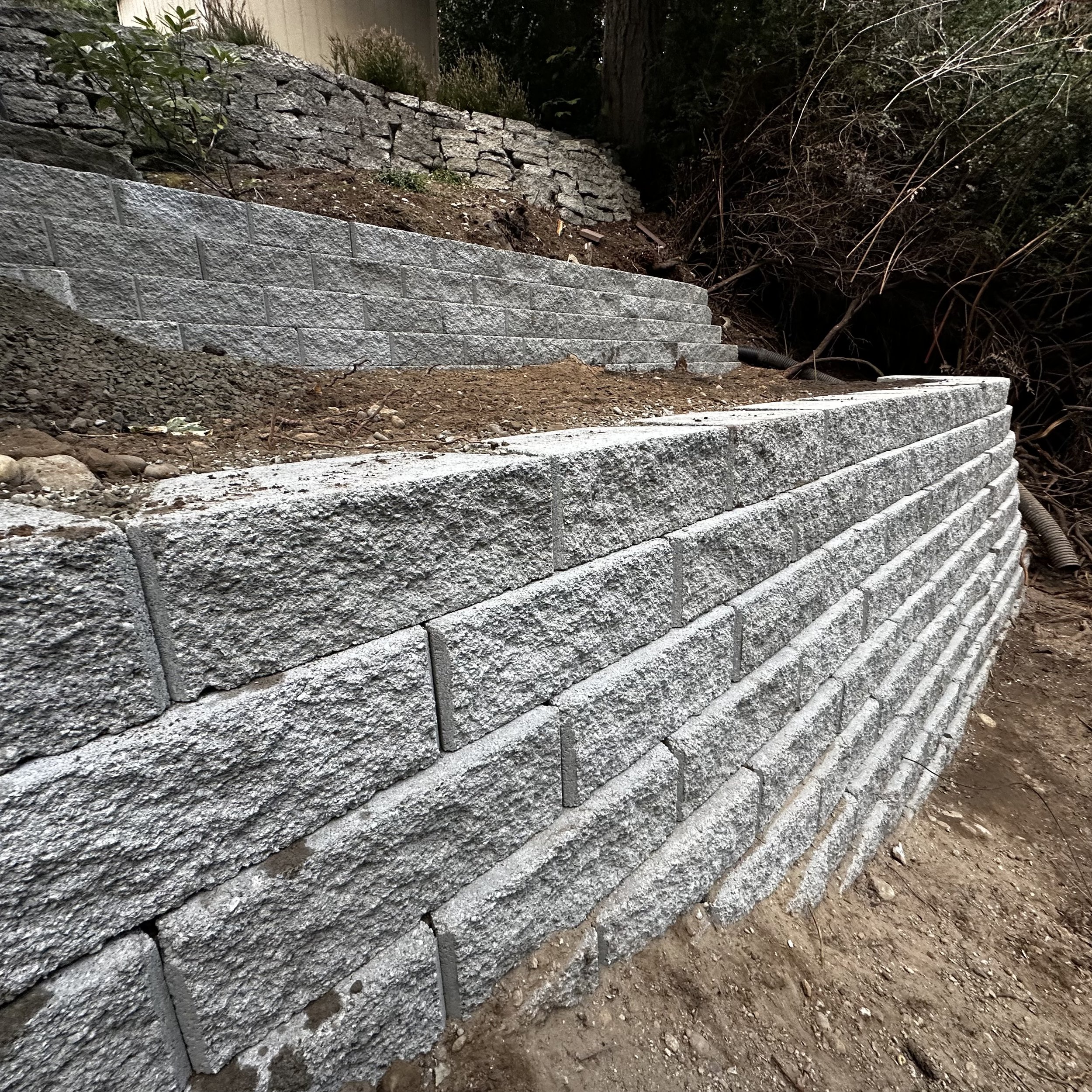 retaining wall .jpeg