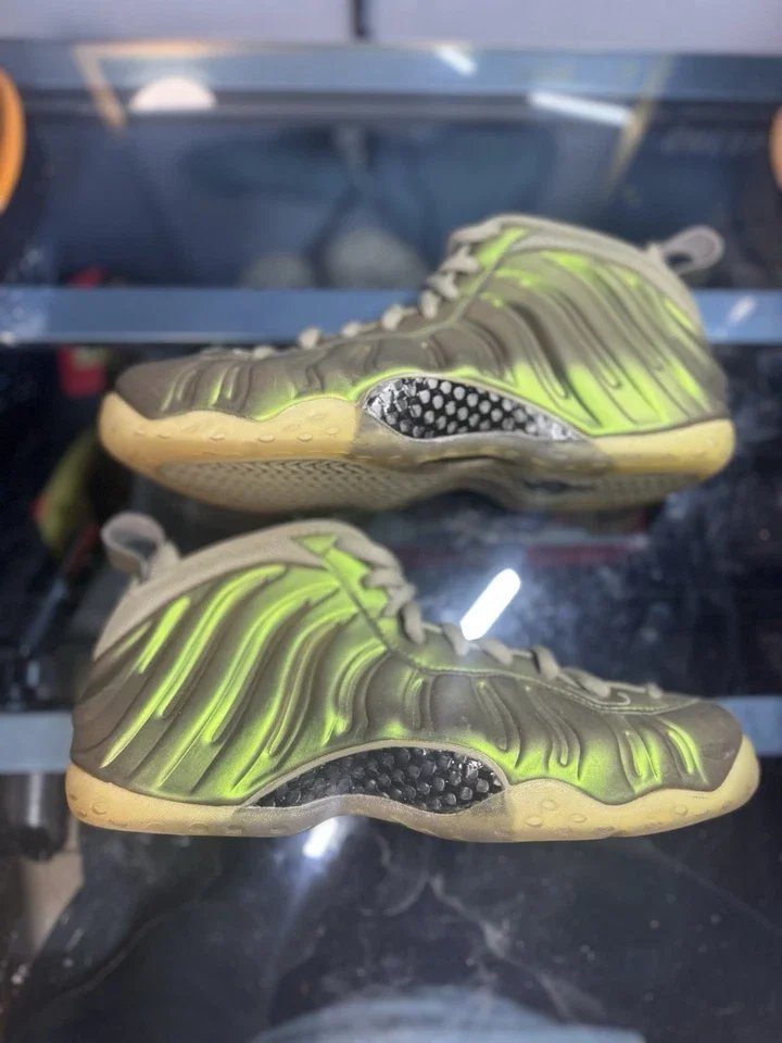 nike 9.5 air.webp