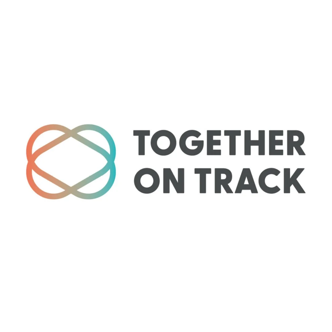 Logo "TOGETHER ON TRACK"