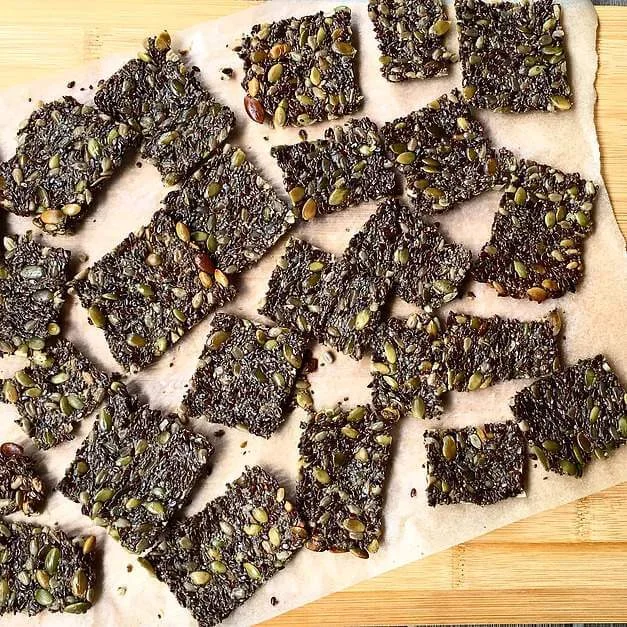 Easy Seed Crackers 