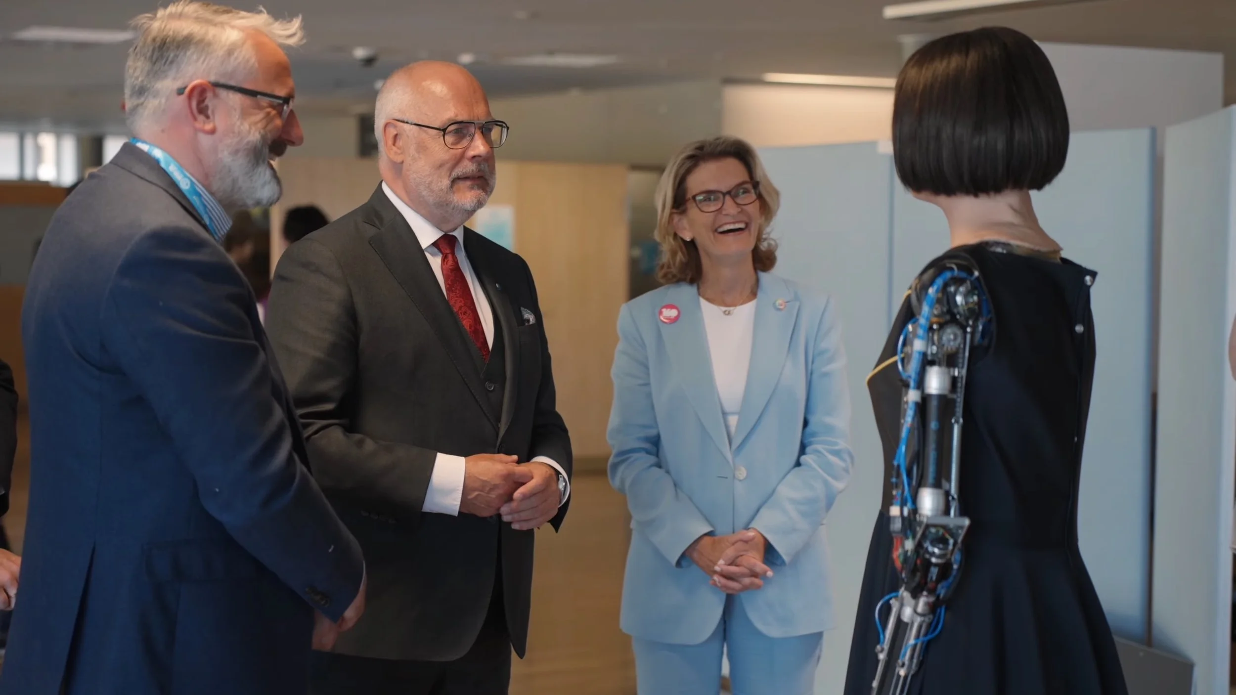 Ai-Da with Estonia's President Alar Karis and Head of ITU's Doreen Bogdan-Martin