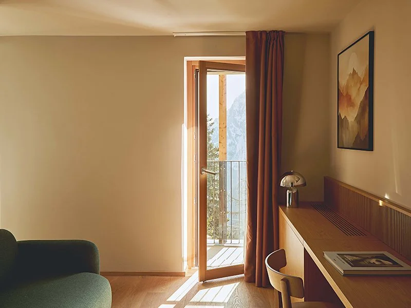 Colere1600byCloud7-website_Junior Suite-3.jpg
