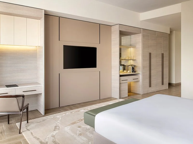 RaybyCloud7_Grand Sea View Room-2.jpg