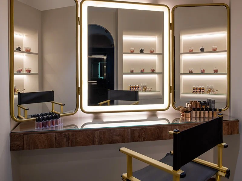 RaybyCloud7_Fresh-Look Salon-4.jpg