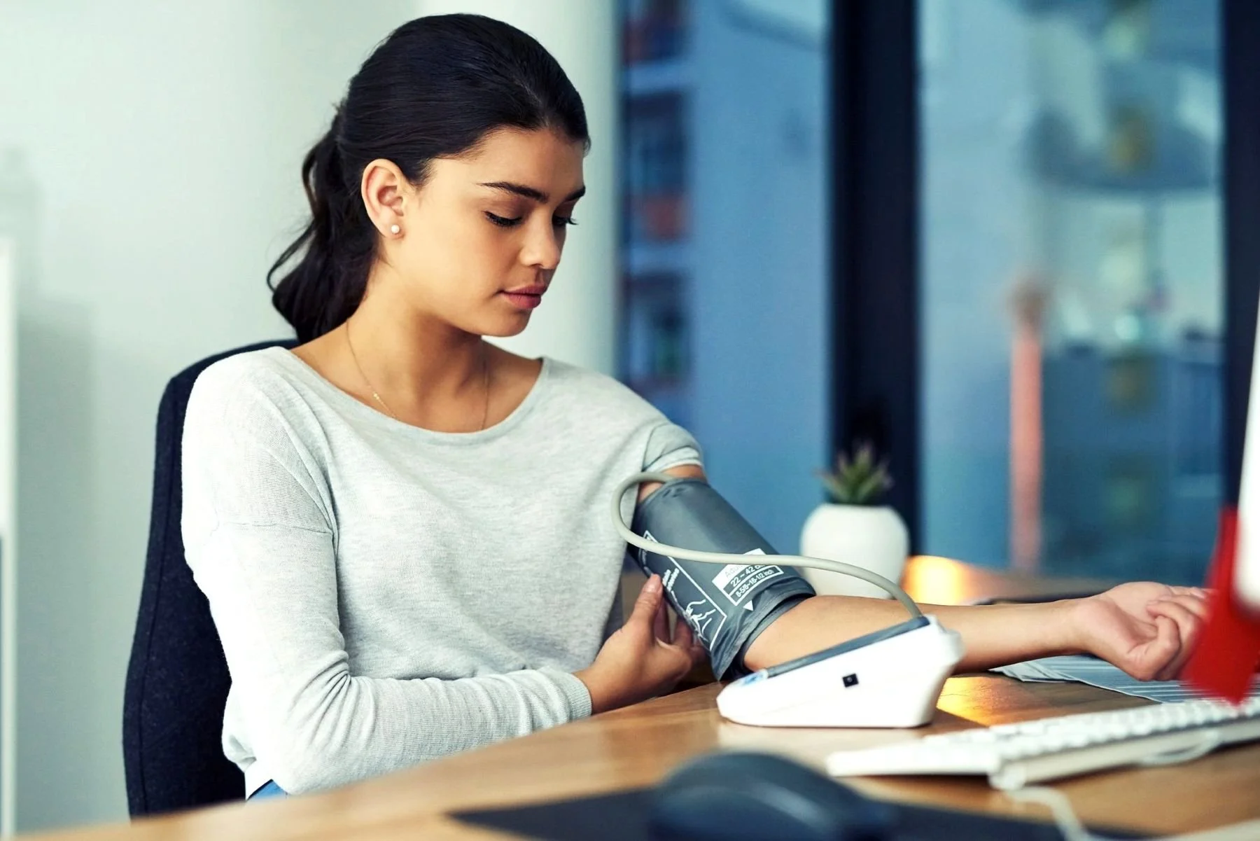 Remote patient self-reporting and monitoring blood pressure