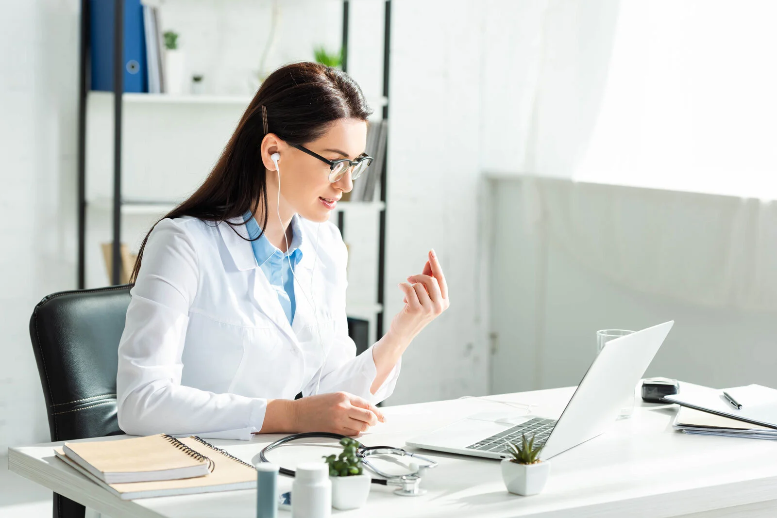 caremonitor provider using sign in to access patient record