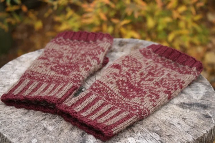 hand knit half mitts 