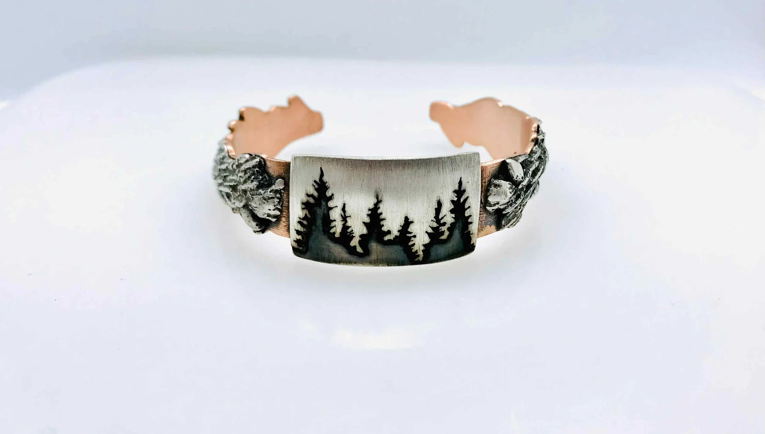 tree line cuff 