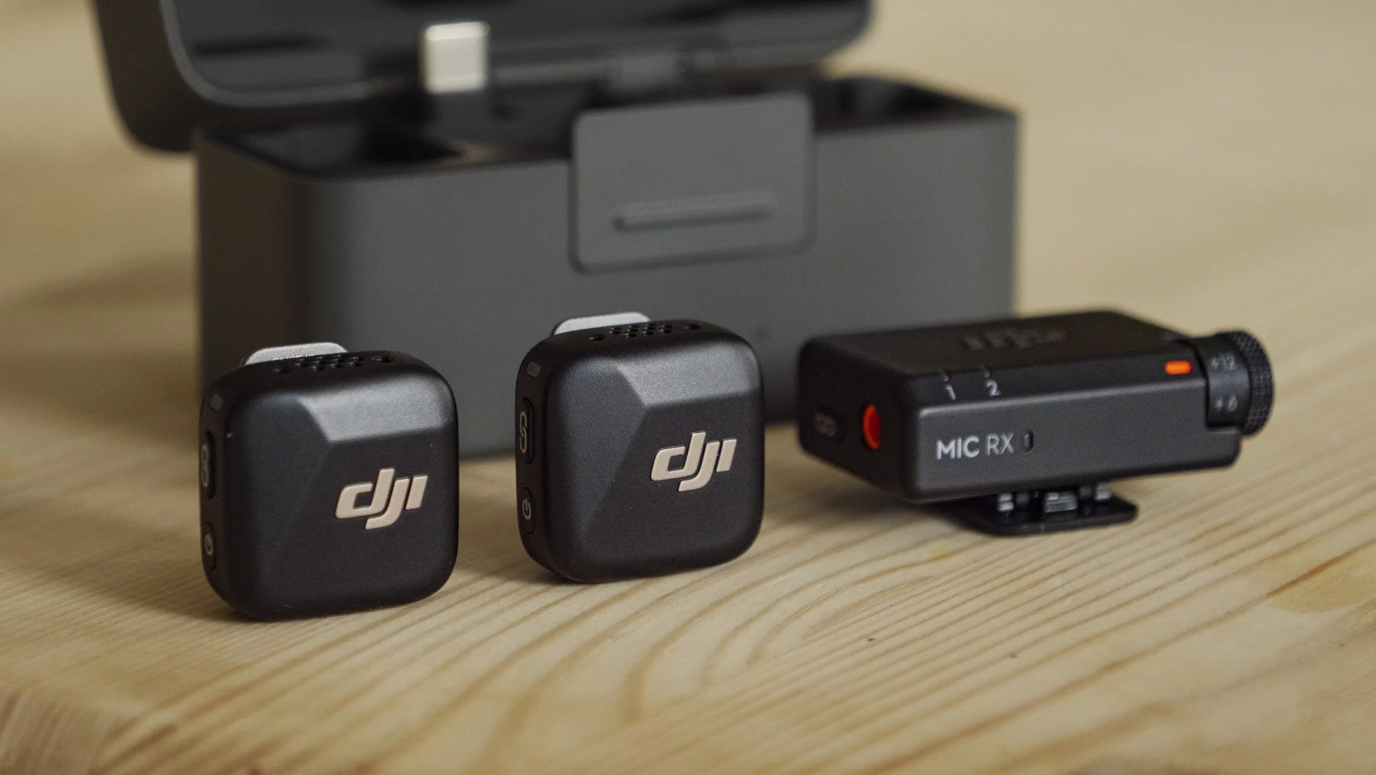 DJI Mic Mini 2

Specs: Dual-Channel Recording | 250m Transmission Range | 14-Hour Internal Storage | High-Fidelity Audio.