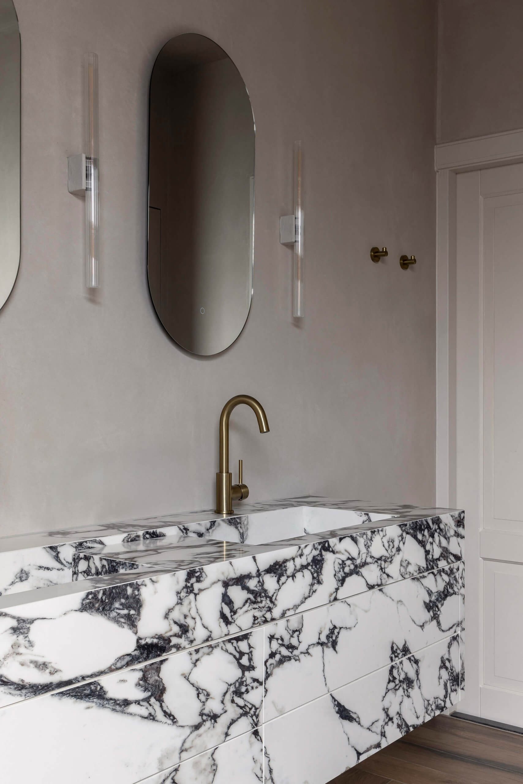 Beethovenstraat Luxury Bathroom Interior Design — Amsterdam Zuid