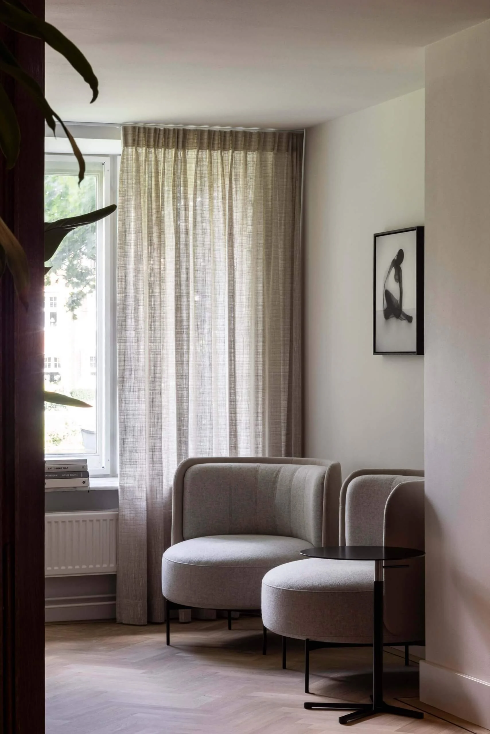 VAN-ESSEN-INTERIORS-6376-LR-scaled.jpg