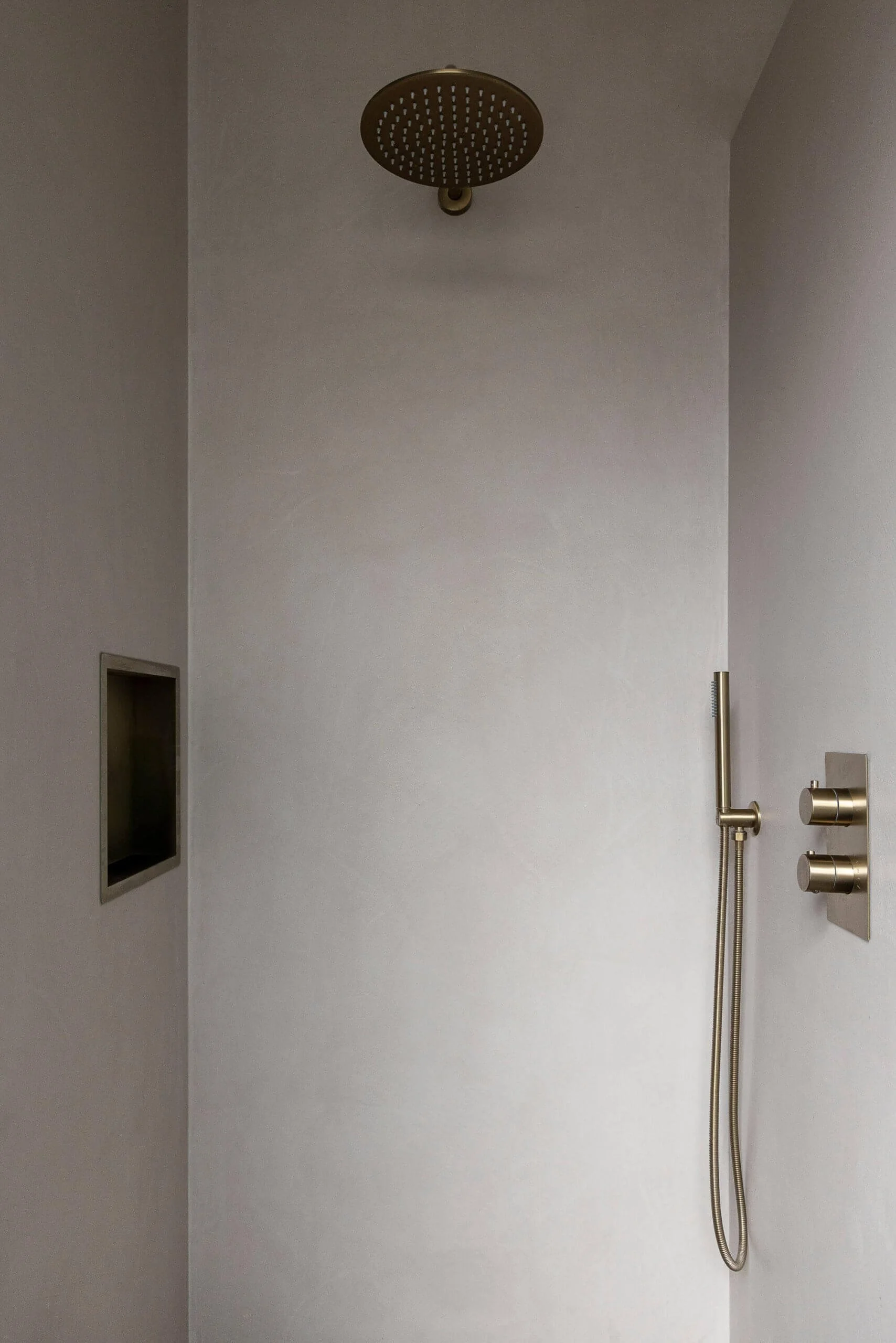 VAN-ESSEN-INTERIORS-6533-LR-scaled.jpg