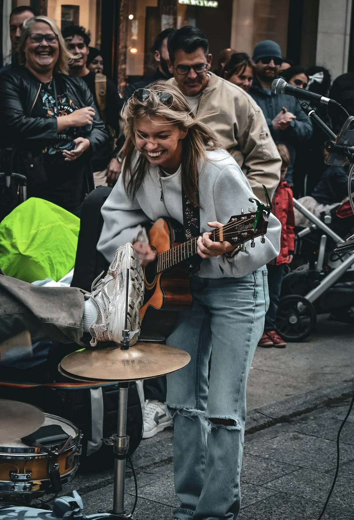 Zoe Clarke Busking - Grafton St 1