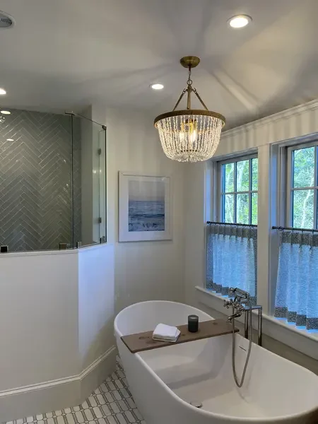 modern bathroom interior chandelier.webp
