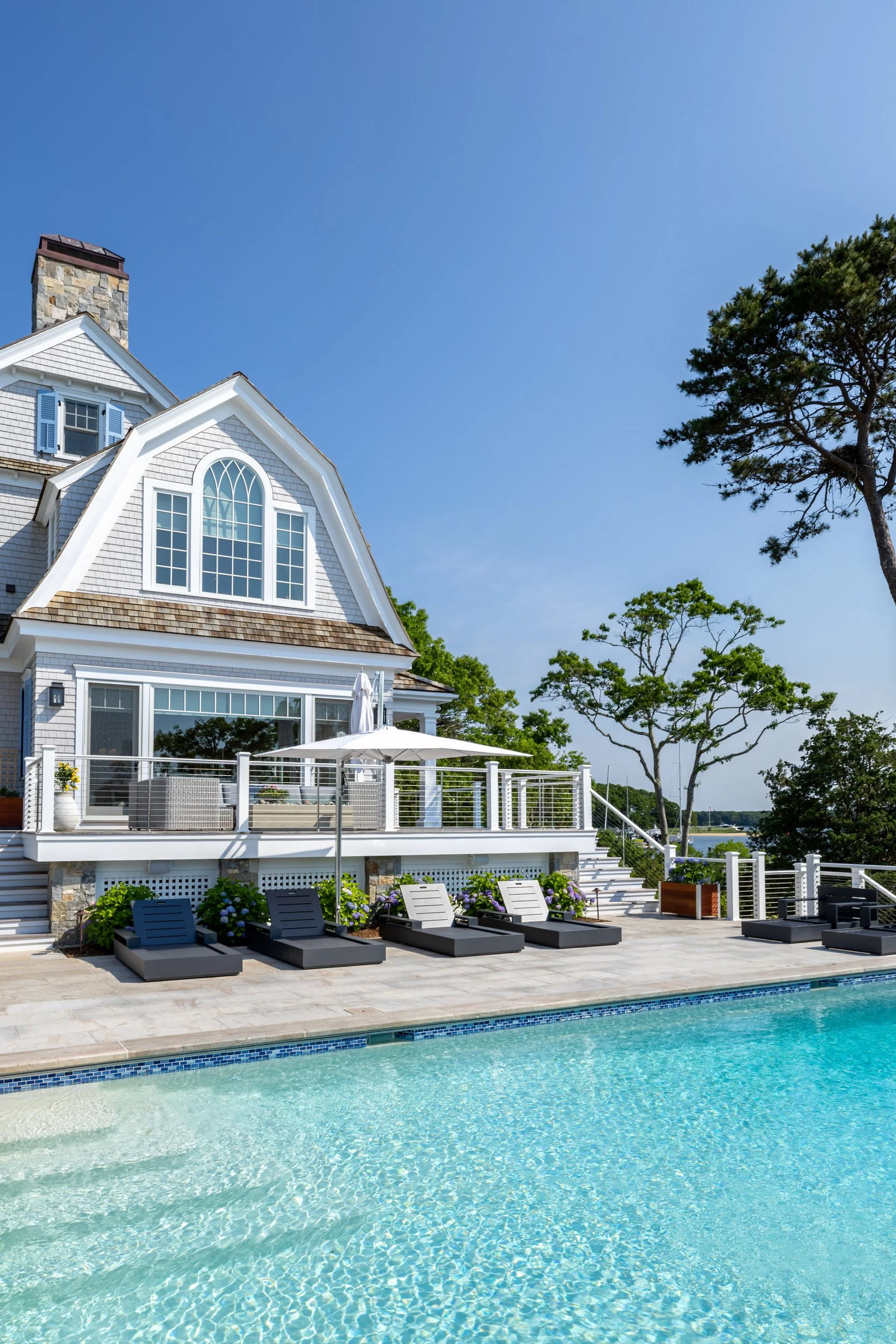 bridge-street-house-gambrel-osterville_8.jpg