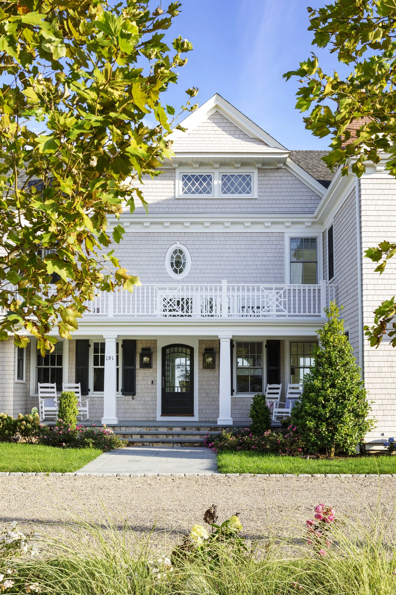 historic-rennovation-sea-view-house_27.jpg