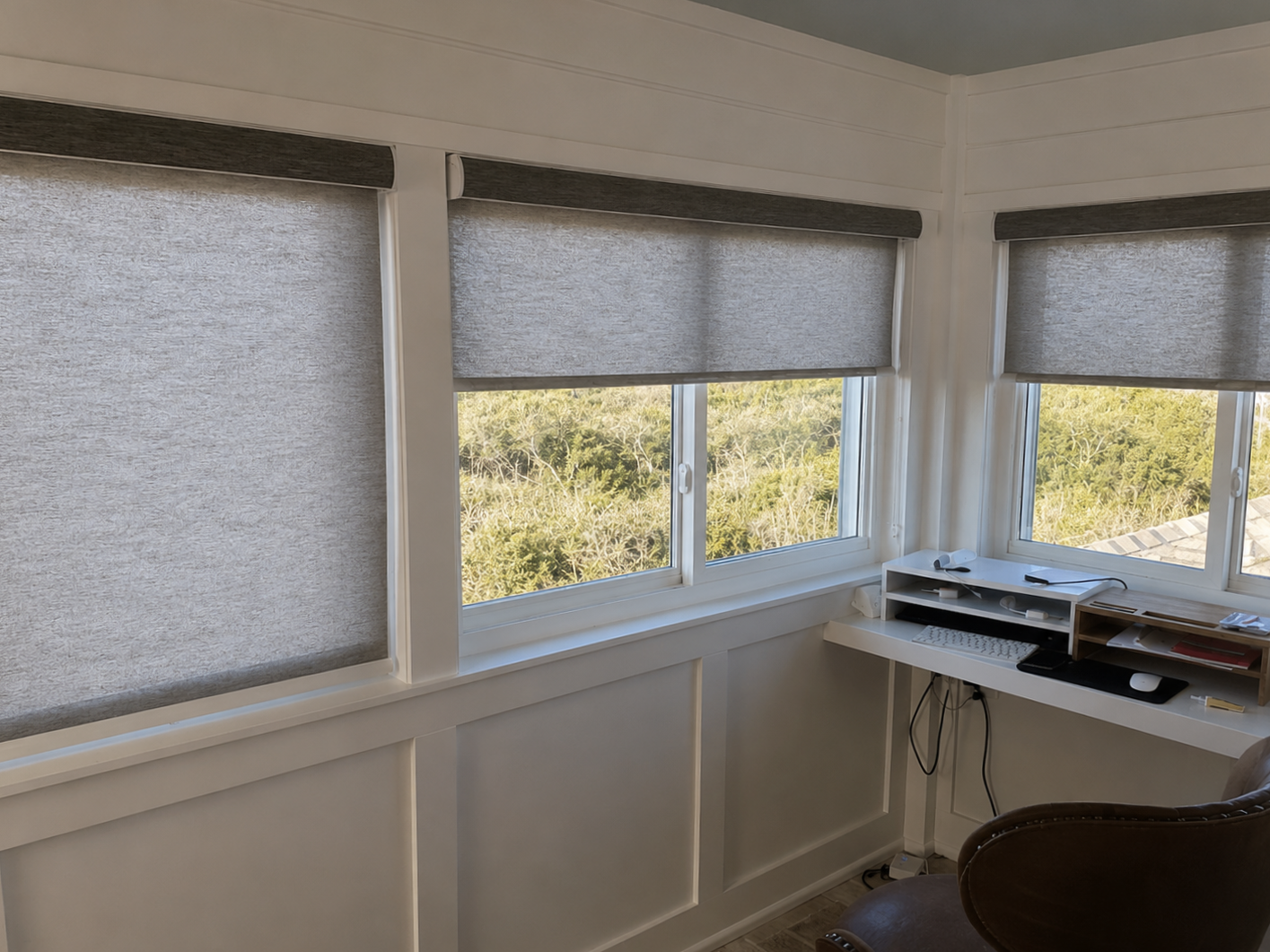Roller Shades / Custom Window Treatments

Custom roller shades and custom window treatments including blackout shades, zebra shades, woven wood shades, bamboo shades, Roman shades, cordless shades, faux wood shades, and modern window coverings for ho