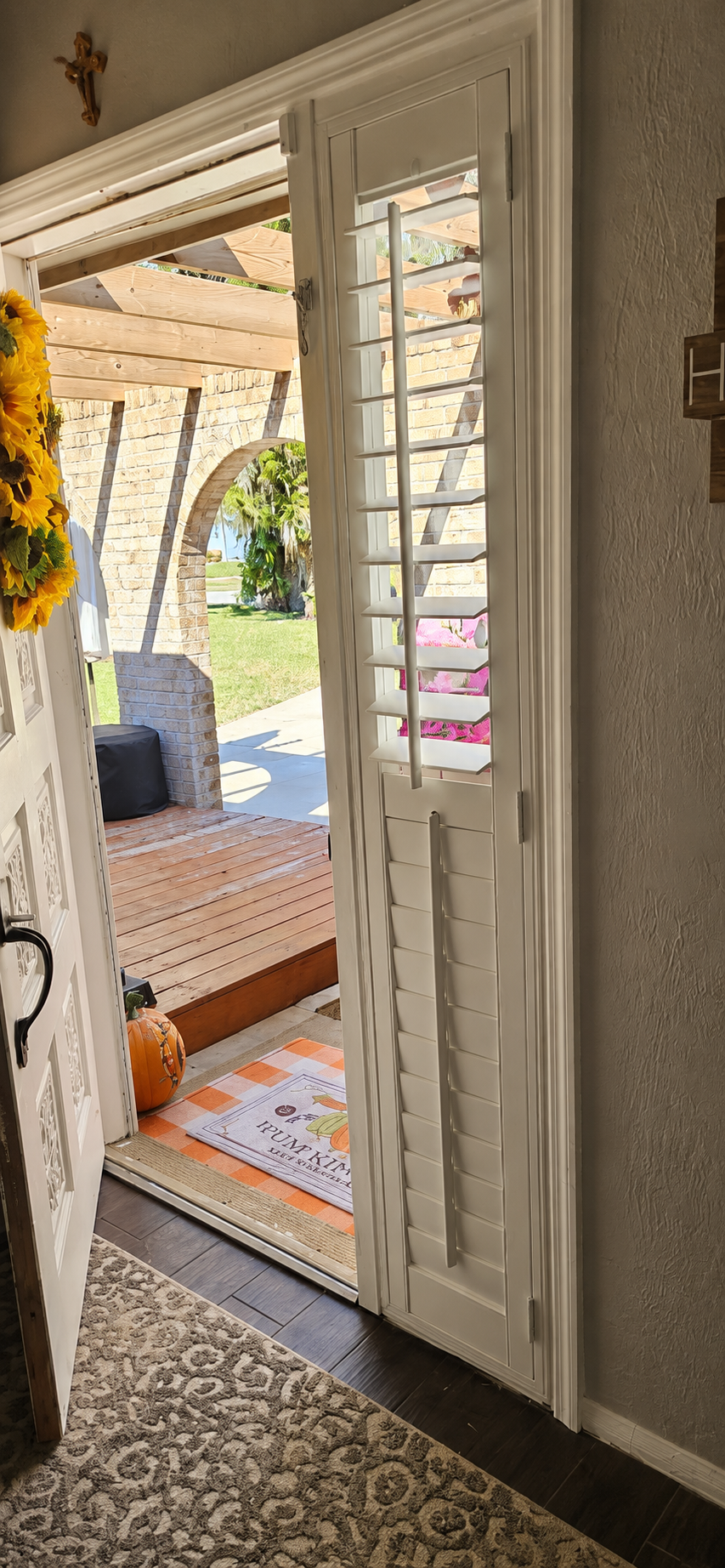 Plantation Shutters / Custom Window Treatments 

Custom plantation shutters and custom window treatments in Florida including interior shutters, composite shutters, wood shutters, and custom window coverings professionally measured and installed for 