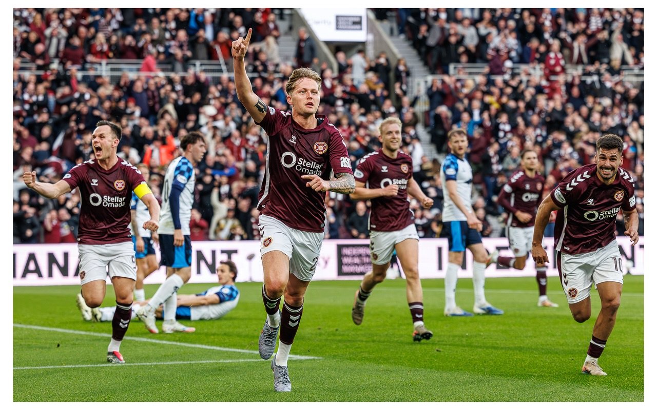Hearts get the job done against Falkirk at Tynecastle but a controversial late Celtic penalty at Motherwell means the title goes to the final day of the season!

Images shot for @gettyimages - &copy;️ WM Sport Media / Getty Images 

#jambo #hearts #s