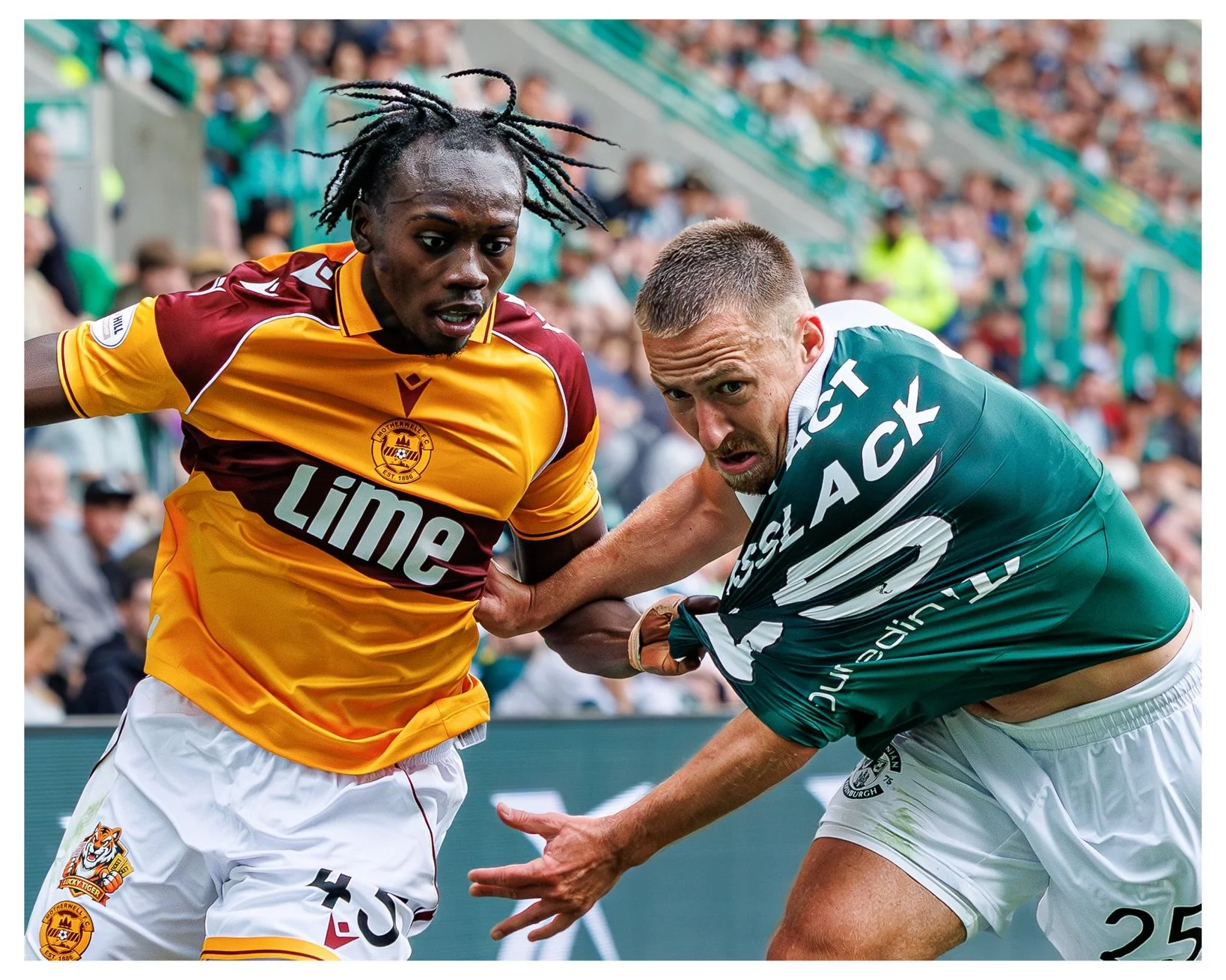 Motherwell edge out Hibs with a late winner at Easter Road.

Images shot for @gettyimages -  Credit: Liam Chester / Getty Images 

#hibs #motherwellfc #spfl #spflpremiership @hibernianfootballclub  @motherwellfc