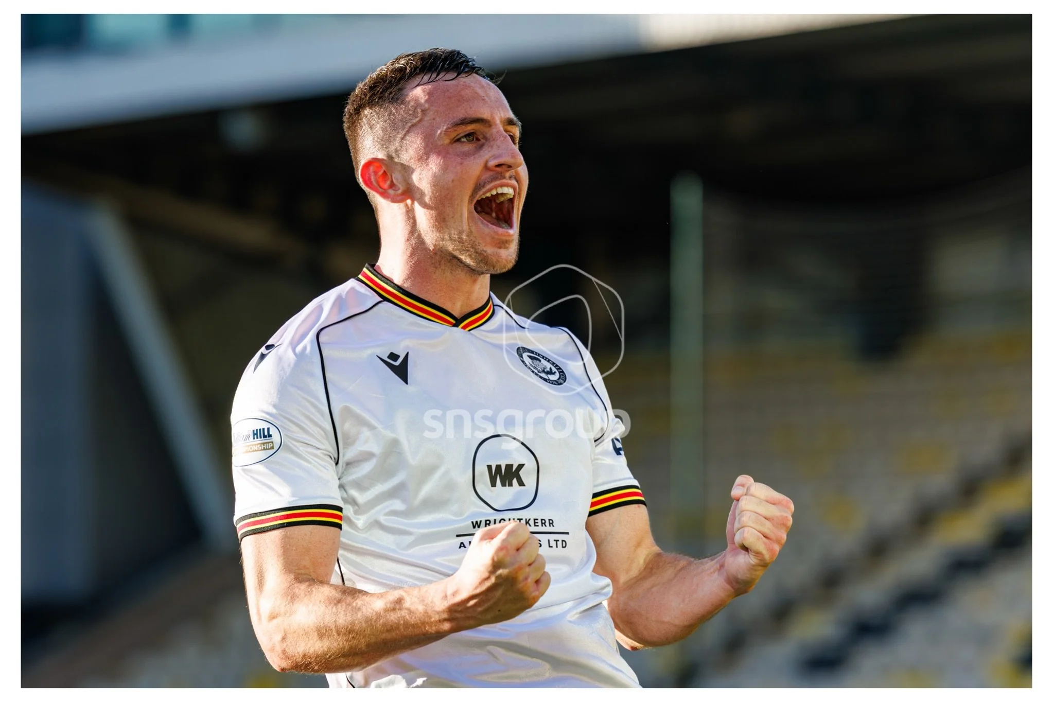 @partickthistleofficial claim big 3 points by beating @livingston_fc at the Home of the Set Fare Arena.

Congratulations or @robbbmuirhead and jejou_30 on clocking up 100 appearances for Livingston.

Images shot for @snsgroup - Credit: Liam Chester /