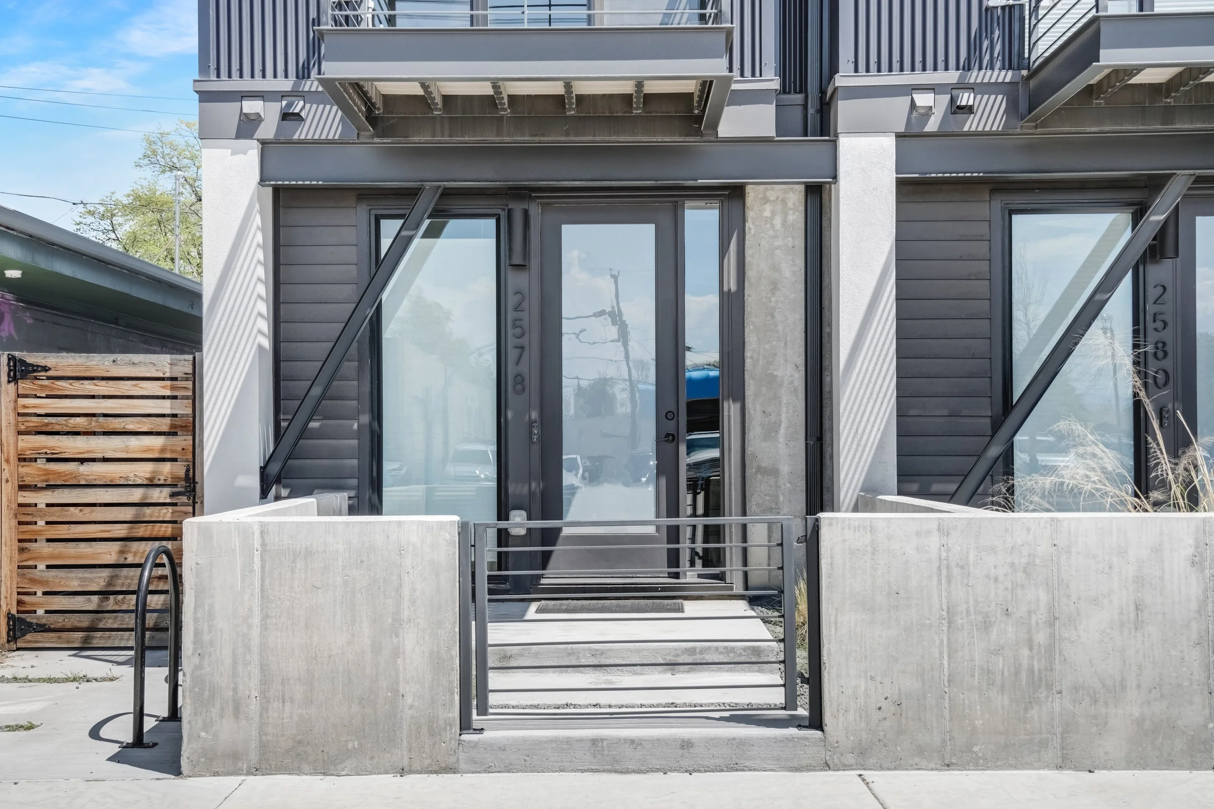 2578 S Broadway(MLS)-23.jpg