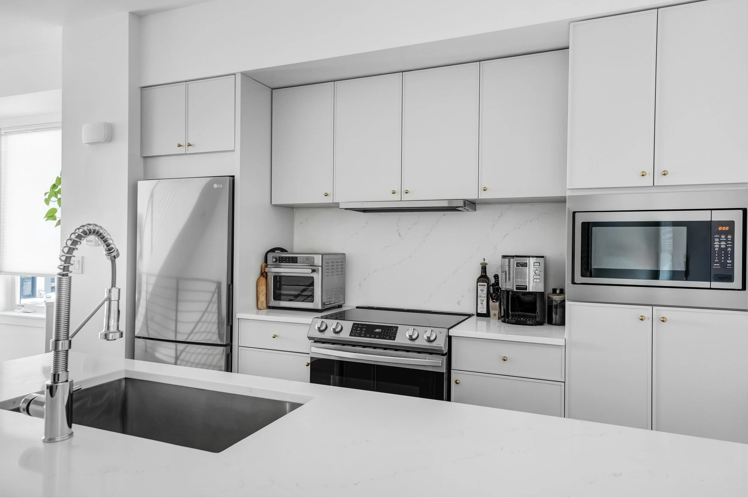 2578 S Broadway(MLS)-13.jpg