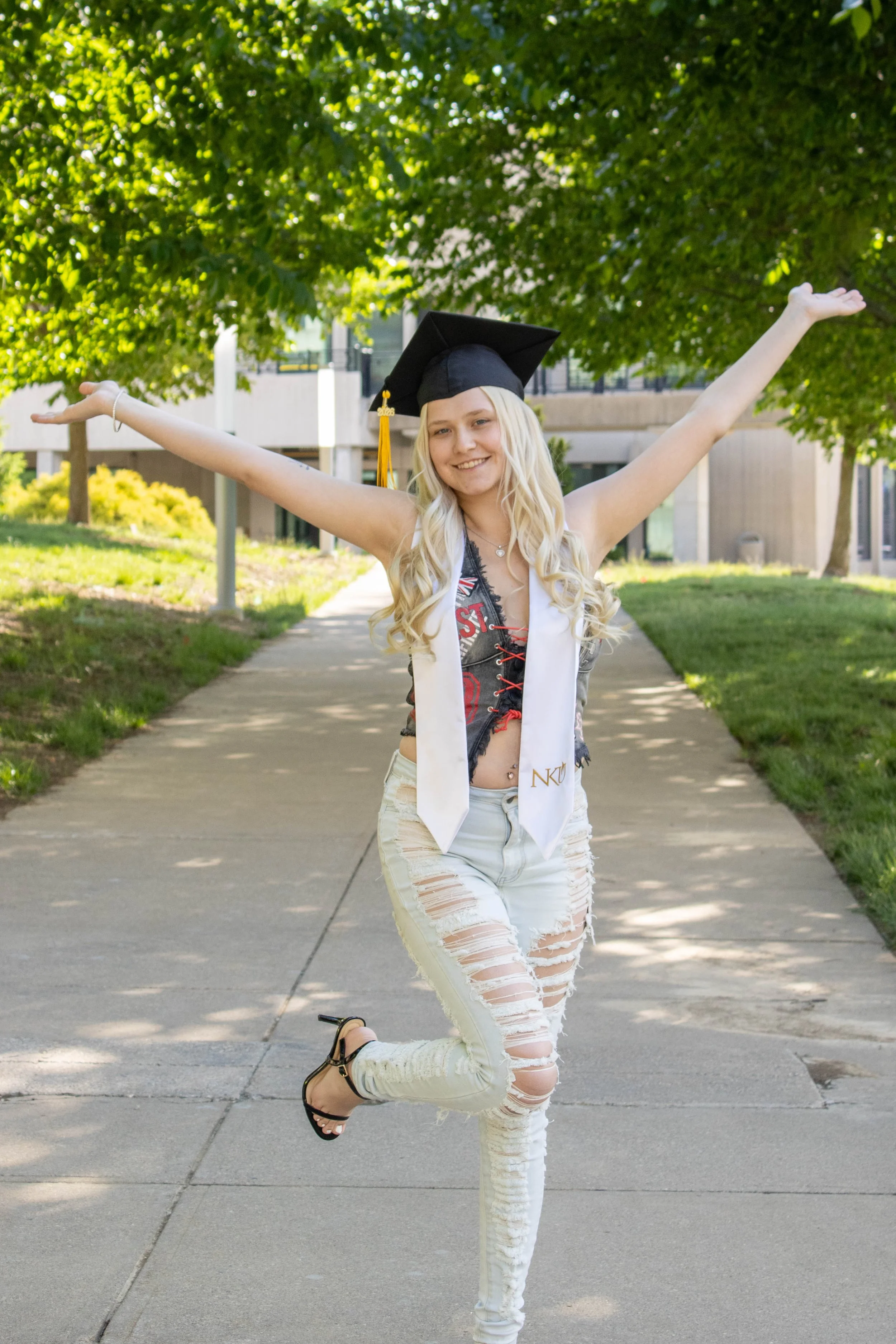 AshleyGrad-17.jpg