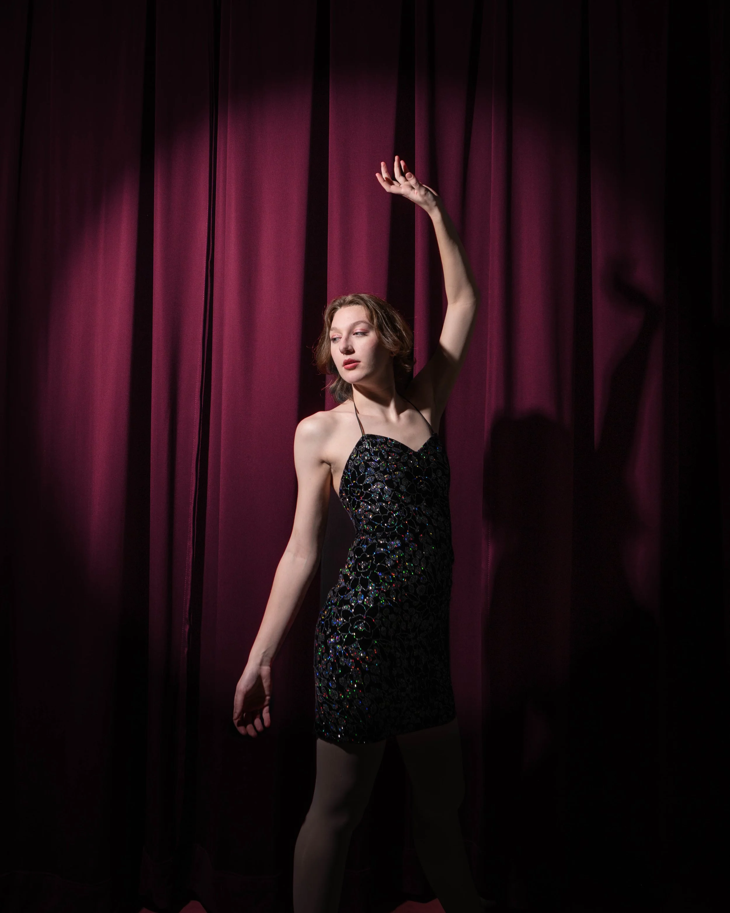 Diesman-BehindTheCurtain-12.jpg