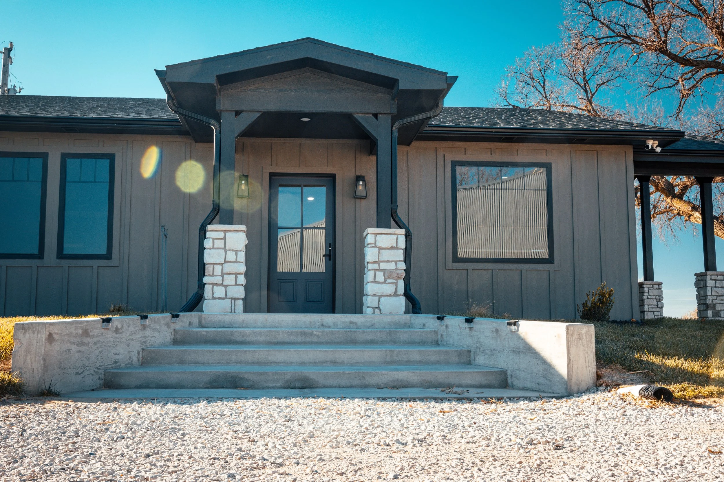 Modern House 
Modern Office 
Office Project 
Home Office 