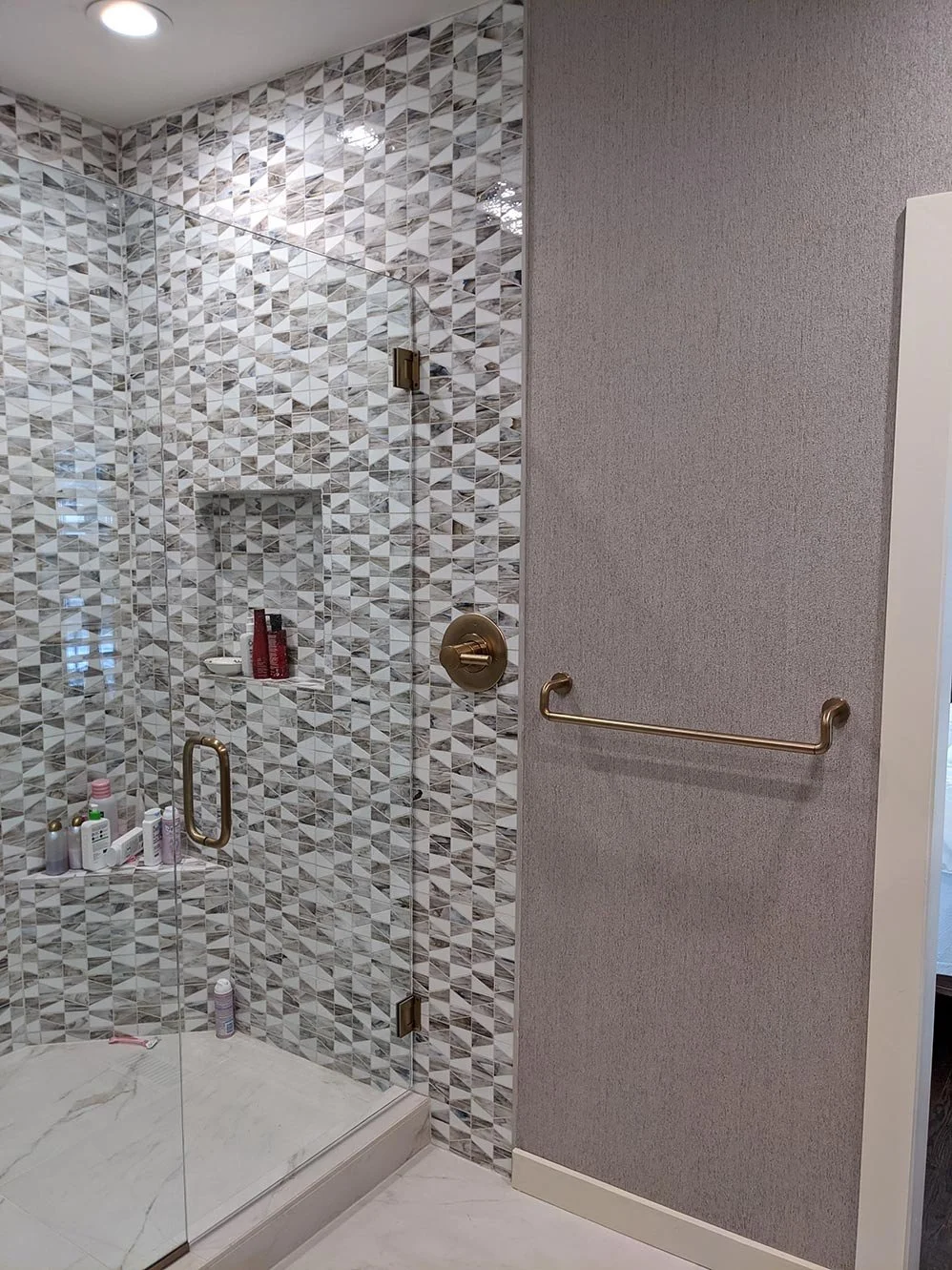 Modern Bathroom 
Construction 
Modern Design 
Grey Shower 
Kansas Construction 
Design and Construction 