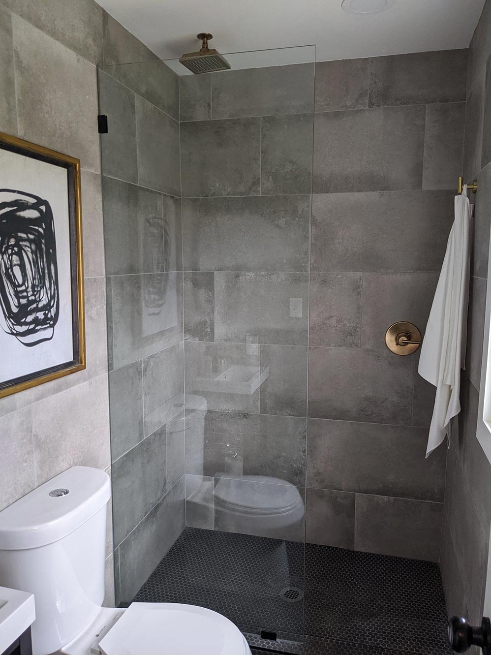 Modern Bathroom 
Modern Shower 
Grey Shower 
Construction 
Modern Design 
Kansas Construction 
Design and Construction 