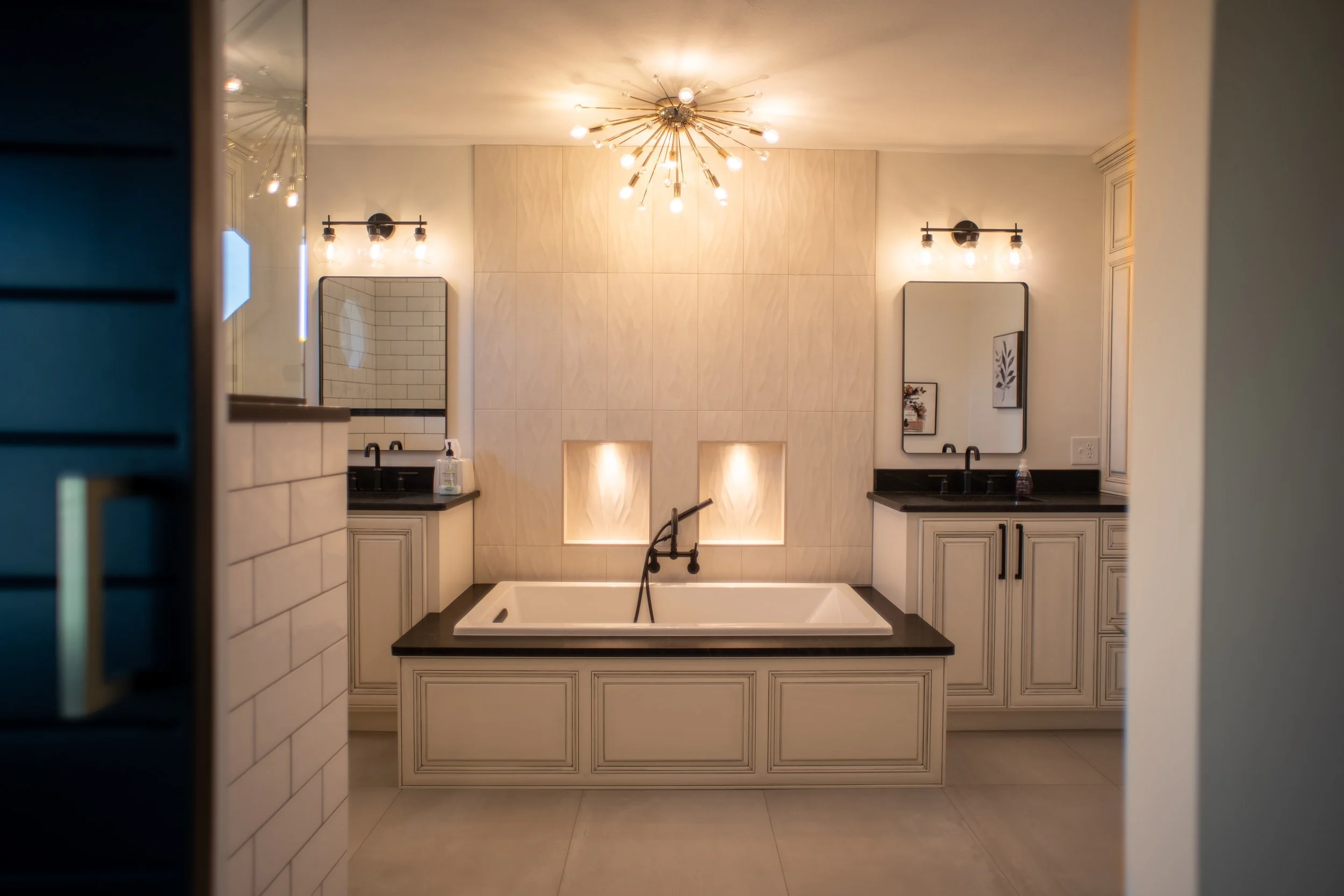 Modern Bathroom 
Elegant Tub 
Elegant Bathroom 
Construction 
Modern Design 
Kansas Construction 
Design and Construction 