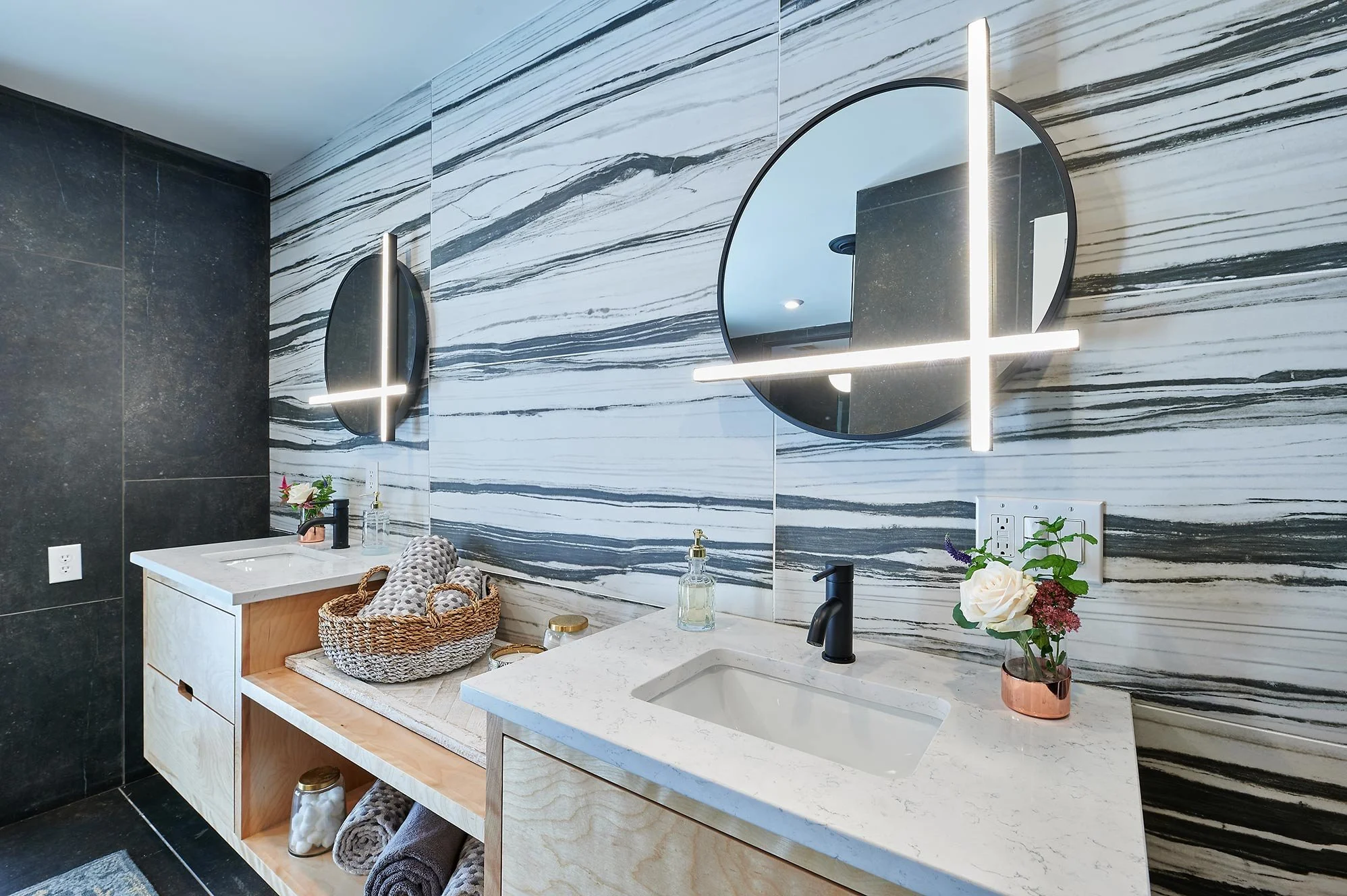 Modern Bathroom 
Construction 
Modern Design 
Kansas Construction 
Design and Construction 