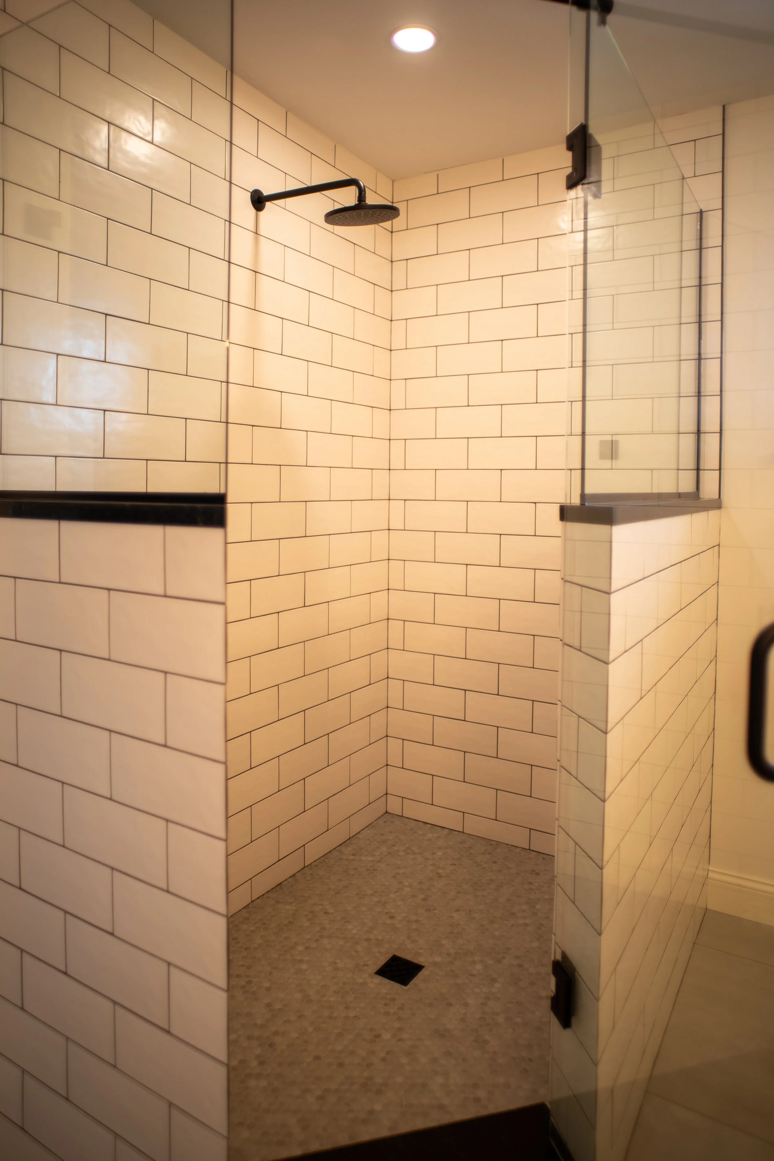 Modern Bathroom 
Construction 
Modern Design 
Elegant Shower 
Kansas Construction 
Design and Construction 