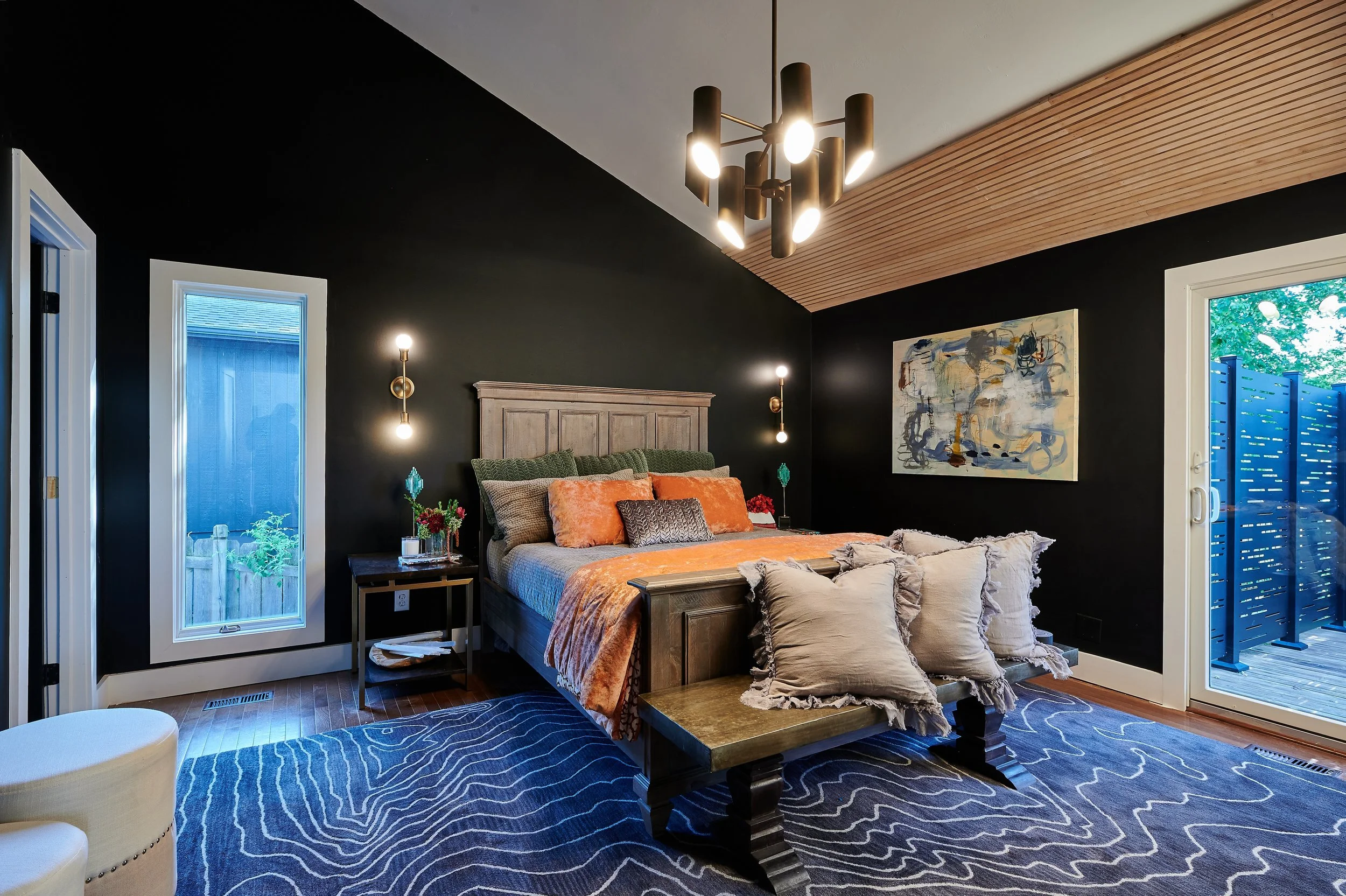 Modern Bedroom 
Elegant Bedroom 
Black and Gold Bedroom 
High Ceiling Bedroom 
Construction 
Modern Design 
Kansas Construction 
Design and Construction