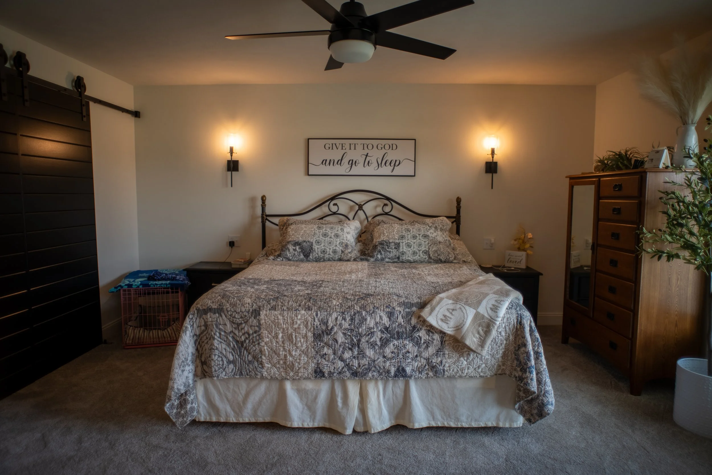 Cozy Bedroom 
Construction 
Modern Design 
Kansas Construction 
Design and Construction