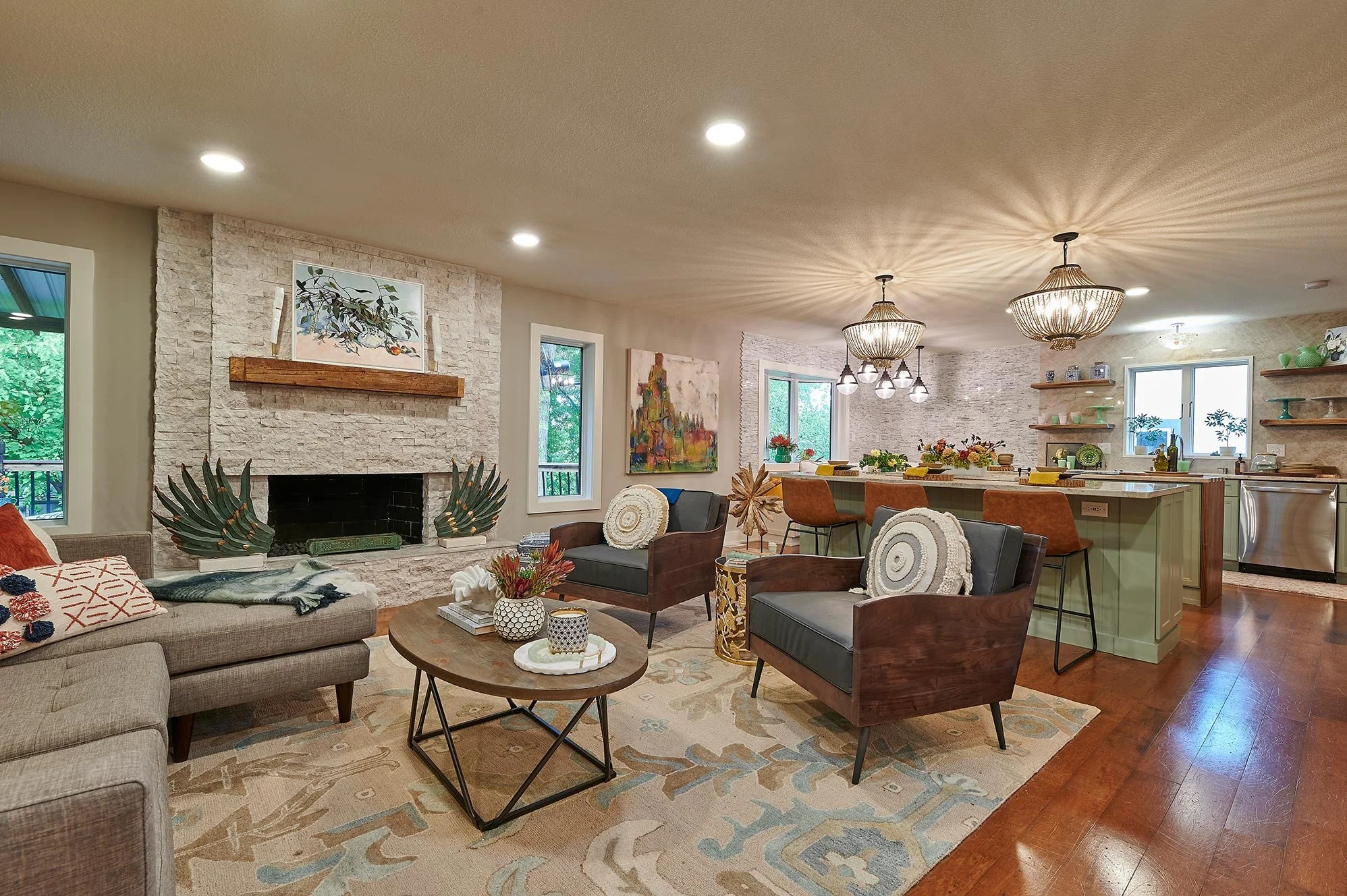 Modern Living Room 
Cozy Living Room 
Wood Living Room 
Construction 
Modern Design 
Kansas Construction 
Design and Construction