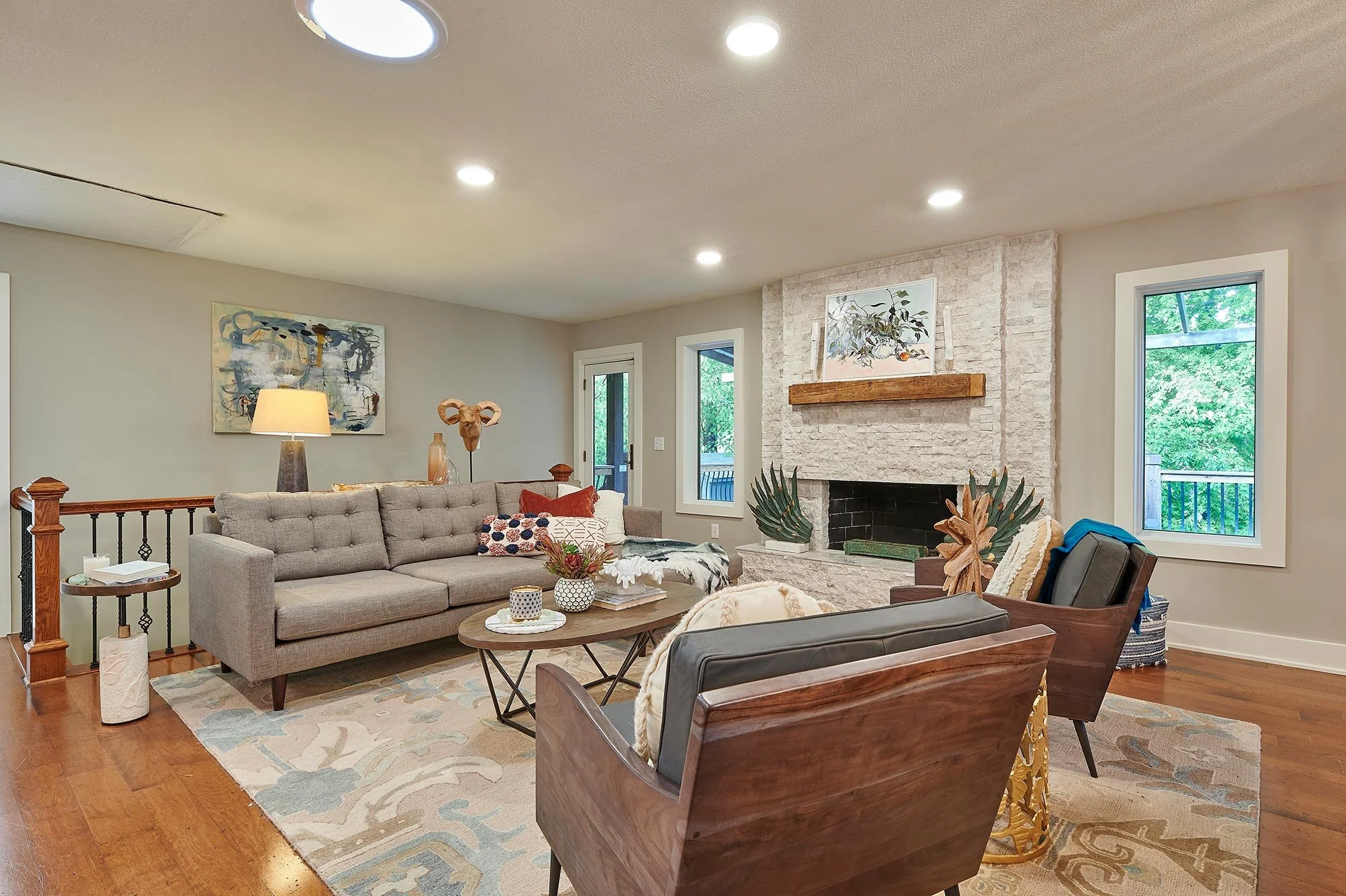 Modern Living Room 
Cozy Living Room 
Wooden Living Room 
Construction 
Modern Design 
Kansas Construction 
Design and Construction