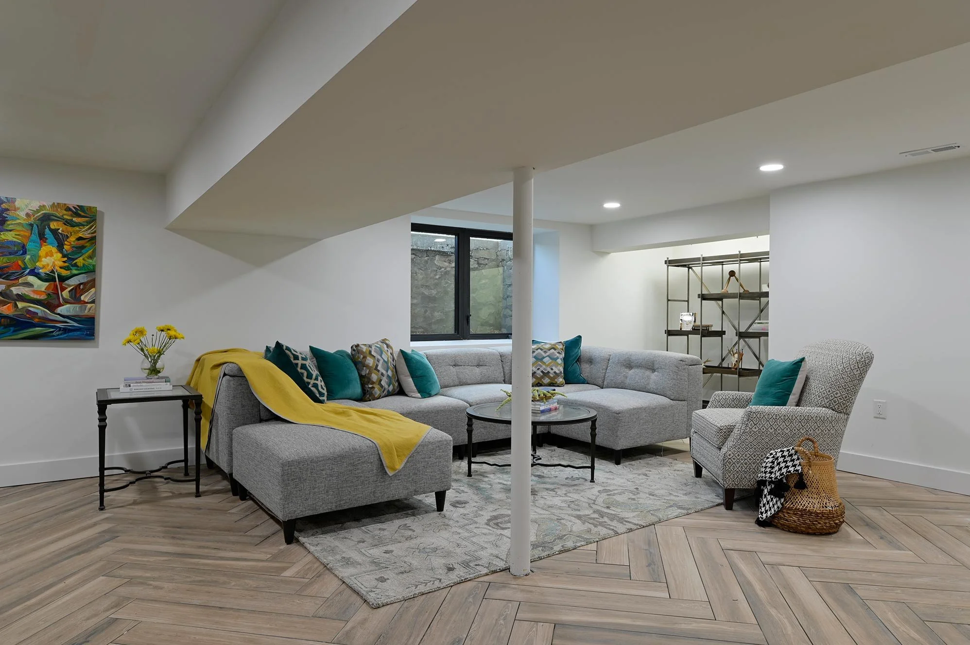 Modern Living Room 
Cozy Living Room 
White Living Room 
Simple Living Room 
Construction 
Modern Design 
Kansas Construction 
Design and Construction