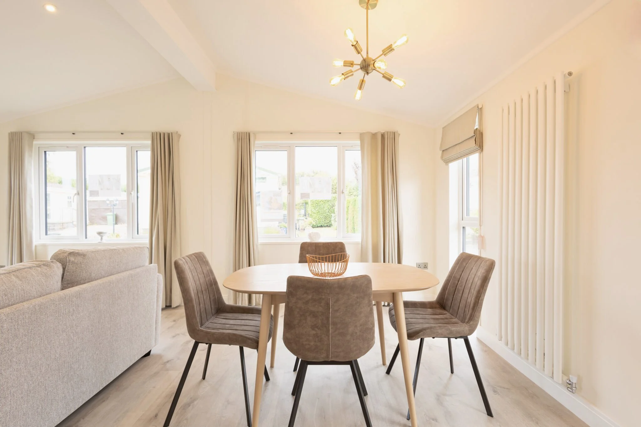 iron 45x20 dining area.jpg