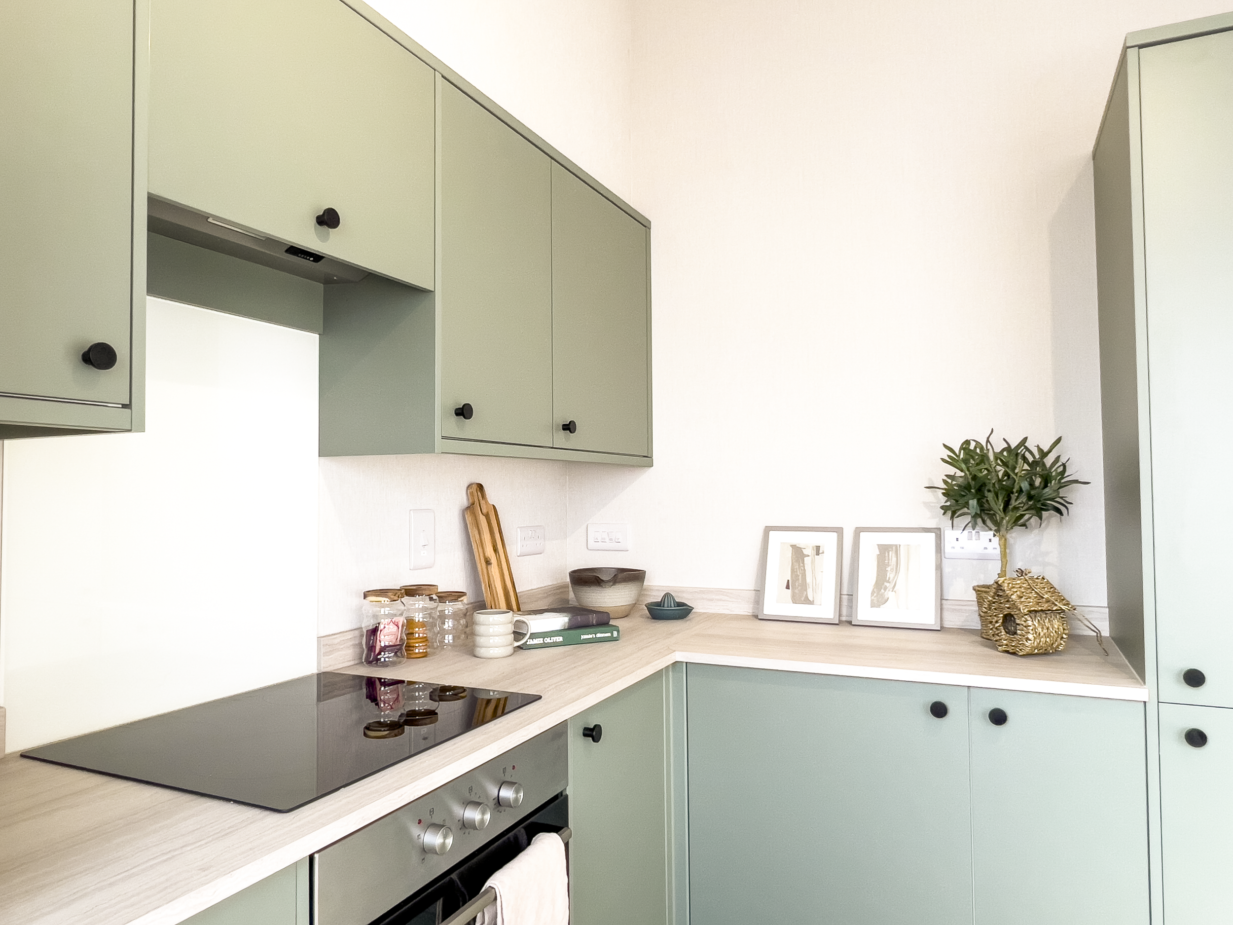 20260408-H4 Essentials Kitchen4.png