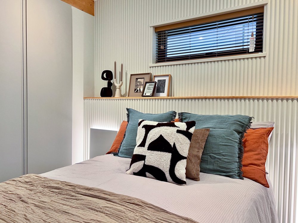 Curve second bedroom by Harbur-15.jpg