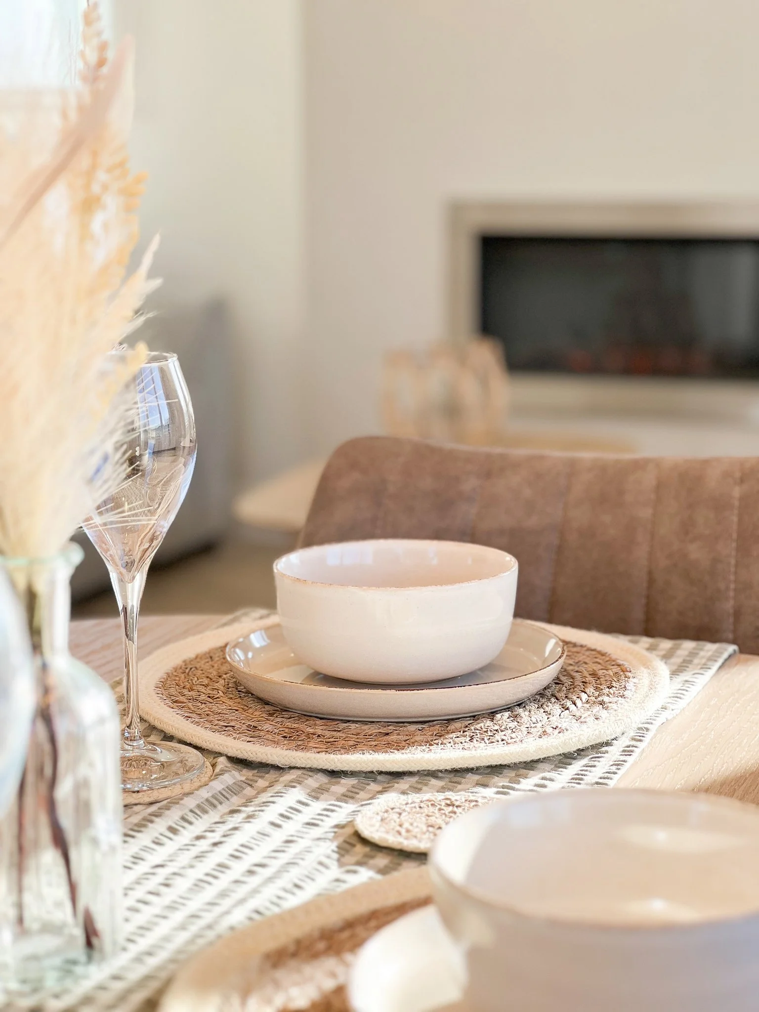 IRON NEUTRAL INTERIOR-07.jpg