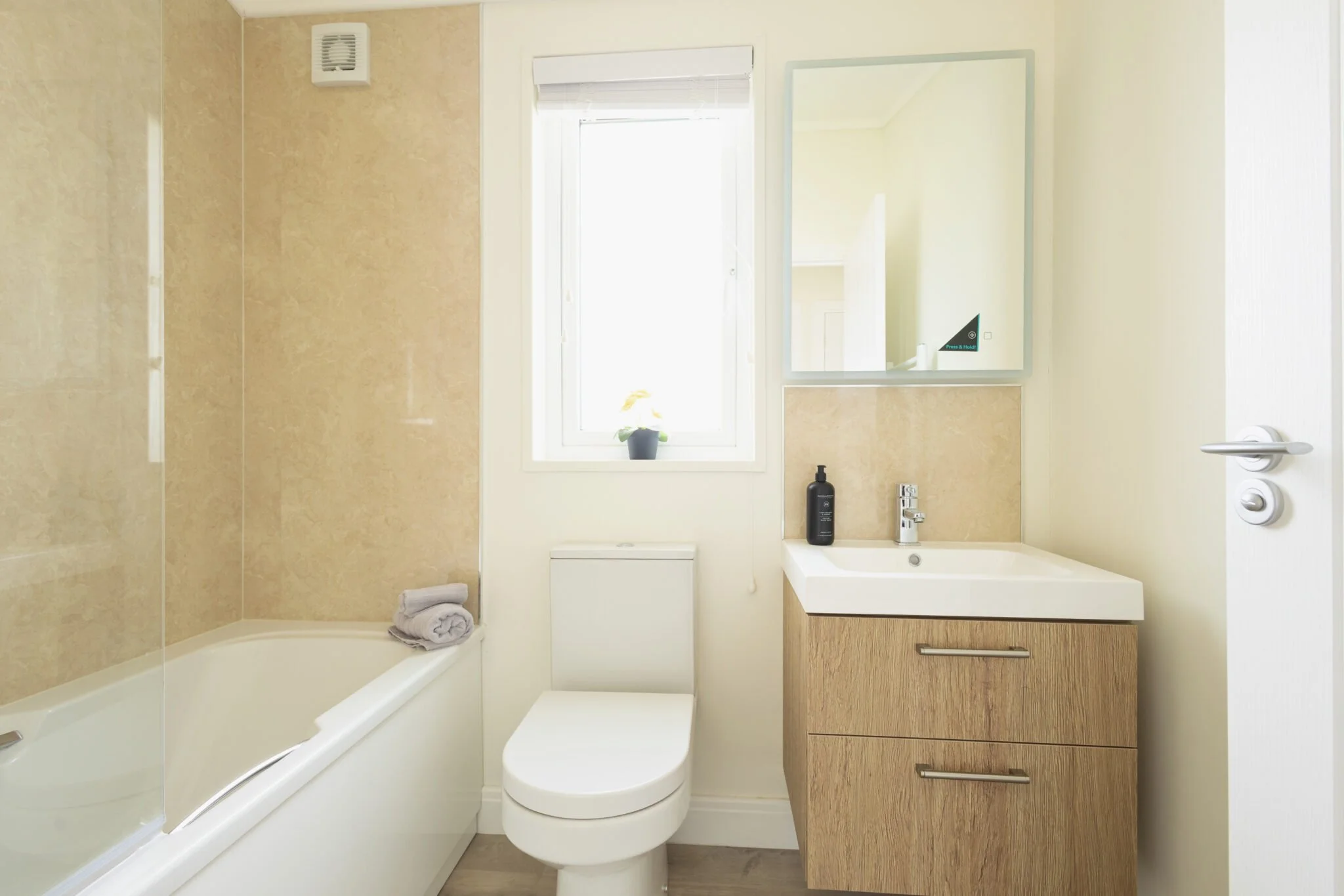 iron 45x20 bathroom (2).jpg