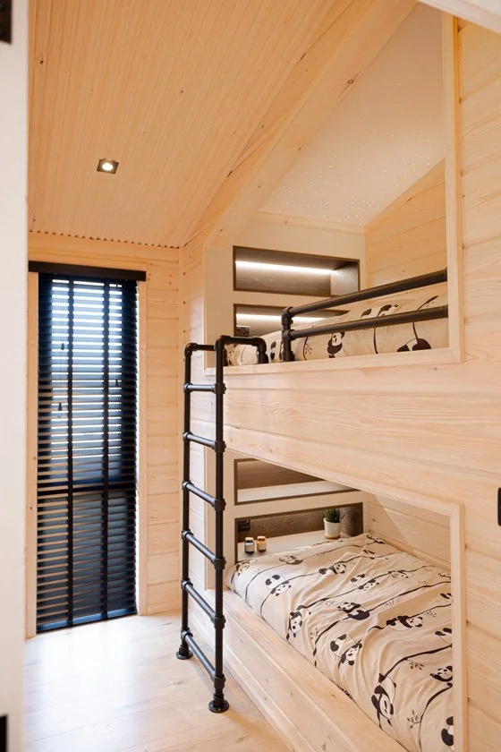 H1 Harbur Cabin Beds3.jpg