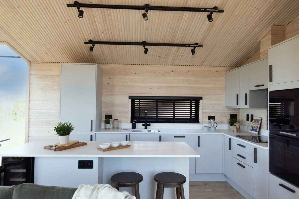 H1 Harbur Kitchen.jpg