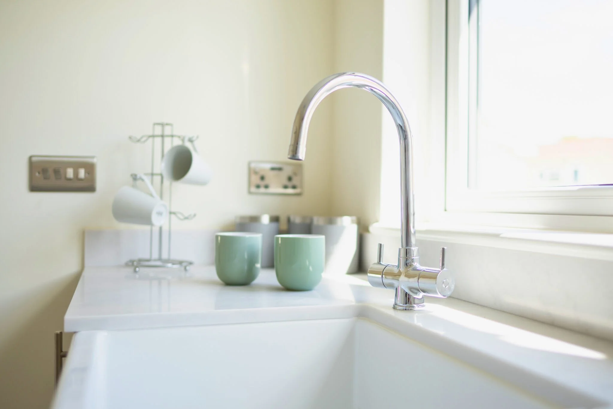 iron 45x20 bathroom sink.jpg
