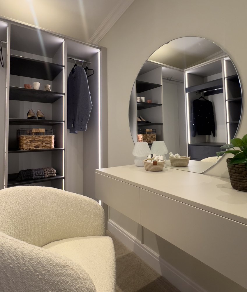 Curve dressing room by Harbur-25.jpg